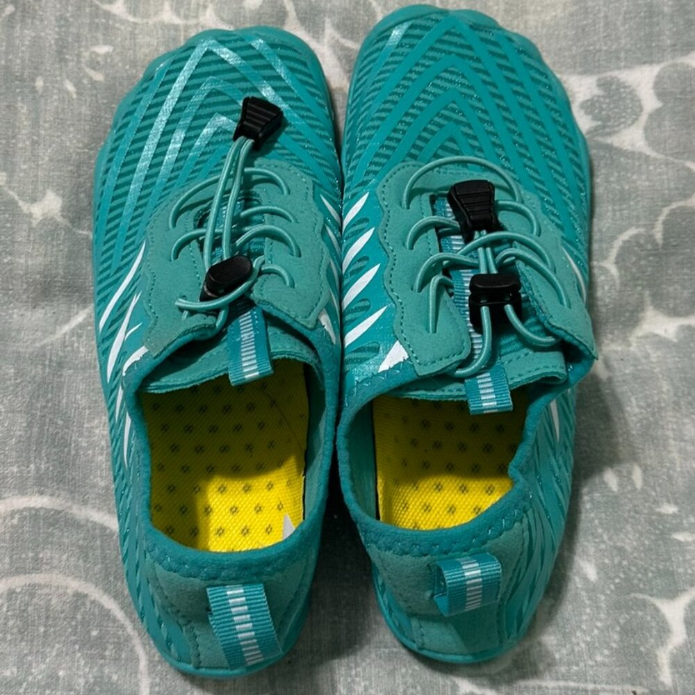 NWOT Hike Calder Pro Barefoot Universal Barefoot Shoe Size 35 (US 5)